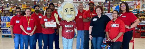 Www ollies us careers - Grow your career with Ollie's. Multi-year winner of the "50 fastest growing retail companies" award. Learn about our exciting opportunities.